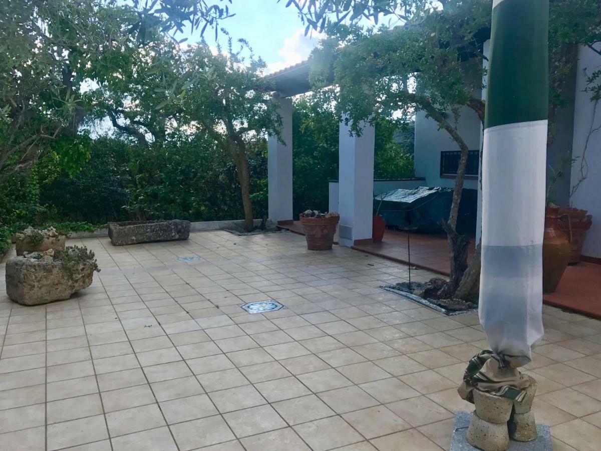 Villa Sara Di Puglia Кастеланета Екстериор снимка
